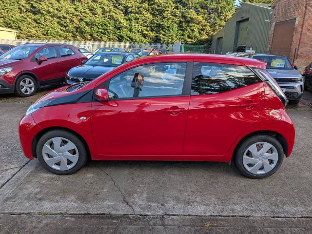 2016 Toyota Aygo 1.0 VVT-i X-Play 5dr
