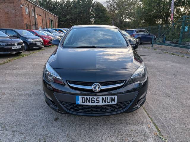 2015 Vauxhall Astra 1.6i 16V Design 5dr
