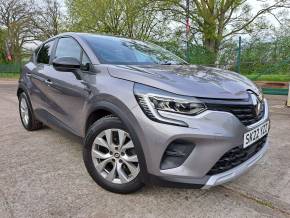 RENAULT CAPTUR at Troops Leadenham