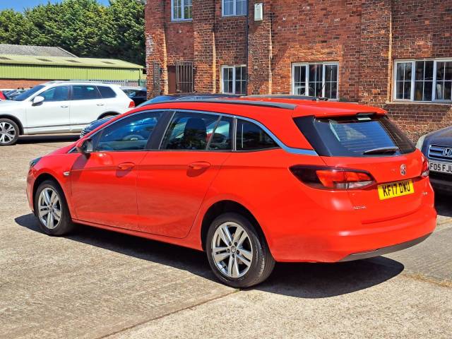2017 Vauxhall Astra 1.4T 16V 125 Design 5dr