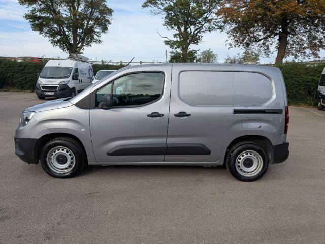 2021 Vauxhall Combo 2000 1.5 Turbo D 100ps H1 Edition Van